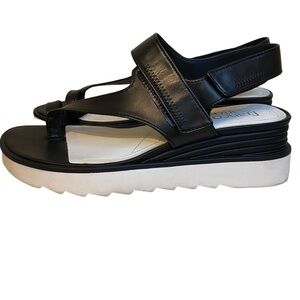 Franco Sarto Chasi Black & White Strappy Sandals Women’s Size 9.5